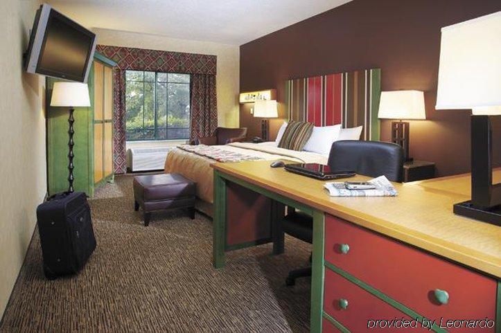 Wildwood Lodge Pewaukee Room photo